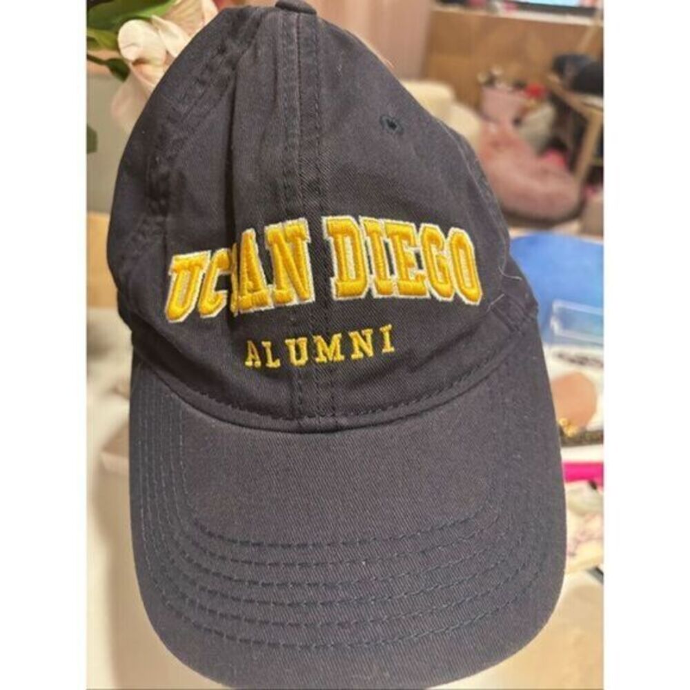 UCSD alumni hat